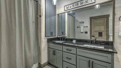 Bert's Hideaway By Escape To Blue Ridge