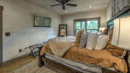 Bert's Hideaway By Escape To Blue Ridge