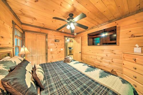 Woodsy Georgia Abode With Decks And Creek On-site