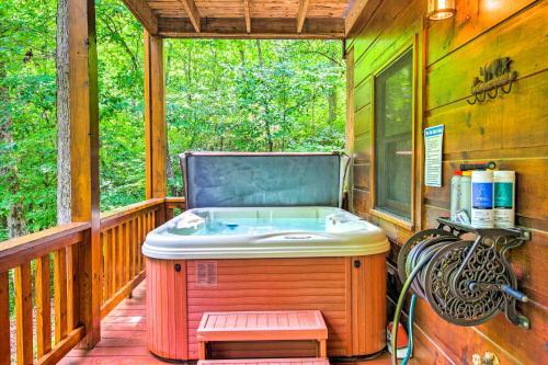 Woodsy Georgia Abode With Decks And Creek On-site
