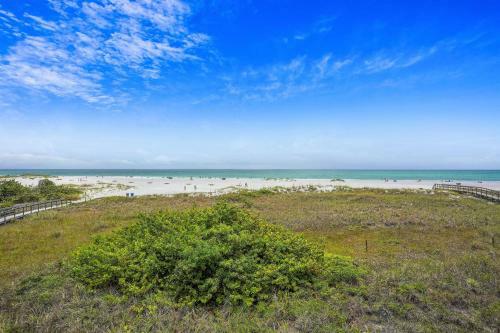 Sand Dunes 105a Beachfront Gem, Breathtaking Views Of The Gulf