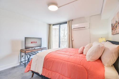 Apartamento Skyline Views And Rooftop Green Space
