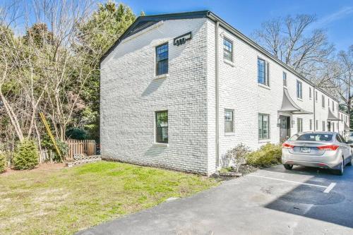 Cozy Updated Apartment Near Little Five Points
