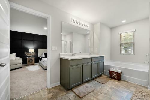 Atlanta 6 Bedroom With Indoor Open Space And Pool Table