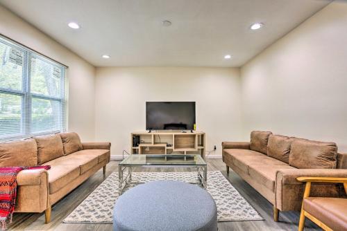 Convenient Atlanta Home, 9 Mi To Downtown!