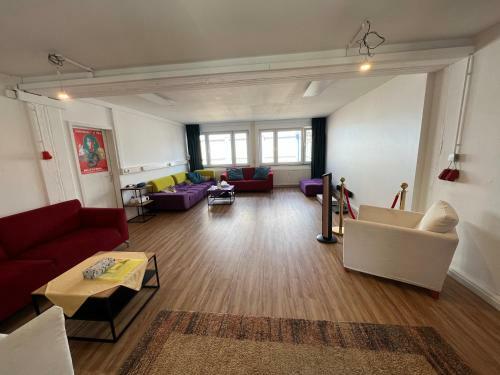 Commune88 East