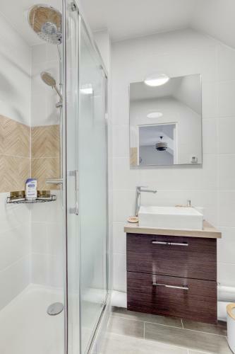 New & Modern House / Near Rer / Disney & Paris