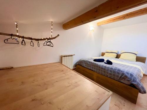 Apartamento T2 Avec Terrasse Arbor�e Proche Lourmarin