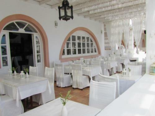 Porto Scoutari Romantic Hotel