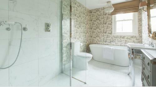 Bed & Breakfast The Savoy Mews