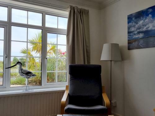 Pass The Keys Stunning Waterside Retreat With Estuary Views