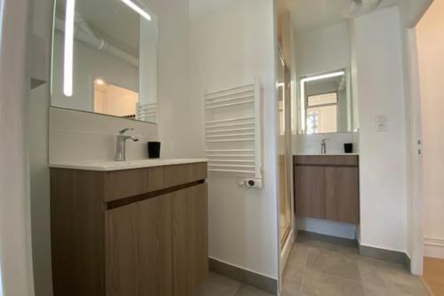 Apartamento Nice 65 M Bright For 4 Near Downtown