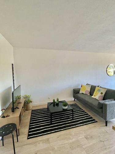 Apartamento Bright 35 M For 2 With Balcony Downtown