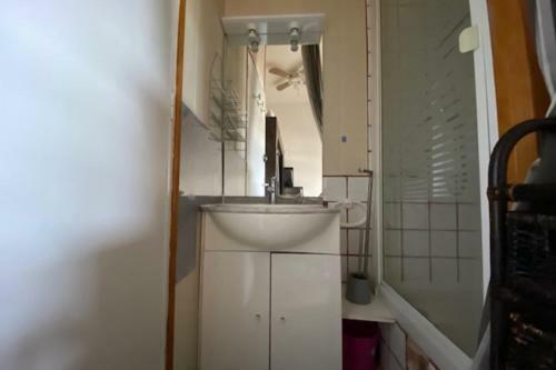 Apartamento Studio At 2 Steps From The Port Of Caen!
