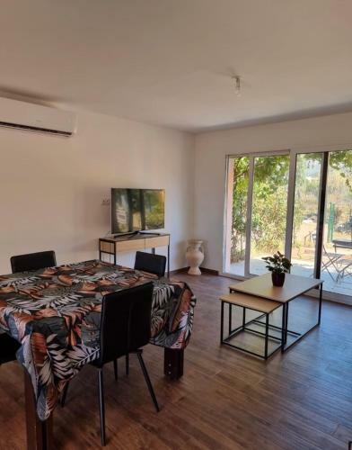 Tr�s Jolie Villa � 10 Minutes De La Plage :