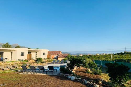 Apart Levante Warmed Shared Swimming Pool Bbq
