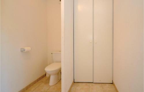 Two-bedroom Holiday Home In Calvisson