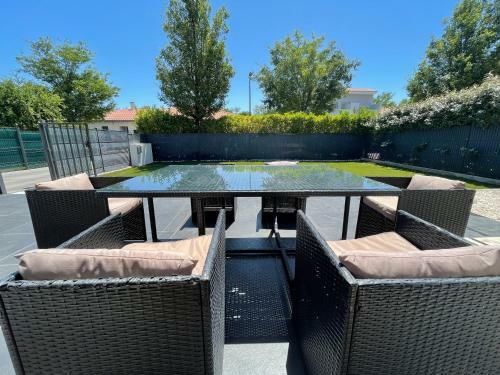 Belle Villa R�cente Pour 10 Personnes