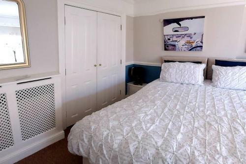 Beautifully Appointed, Period Seaside Apartment