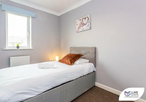 Apartamento ?stunning 5 Bed House ?wifi ?parking ?nr Stadium?