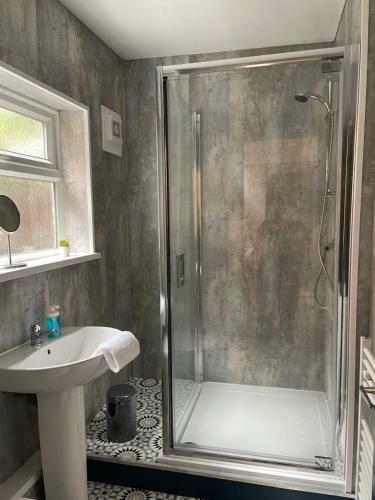 Apartamento Fully Refurbished 2 Bed*contractors*families*wifi