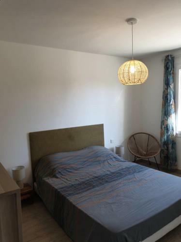 Bright 180 M With Garden-terrace And Pool