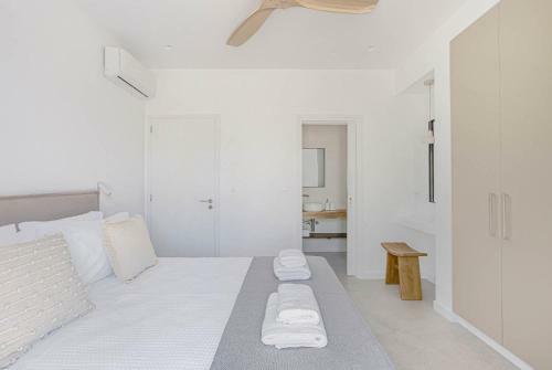 Pearl House - Luxurious New Beach Villa In Spetses Stunning View