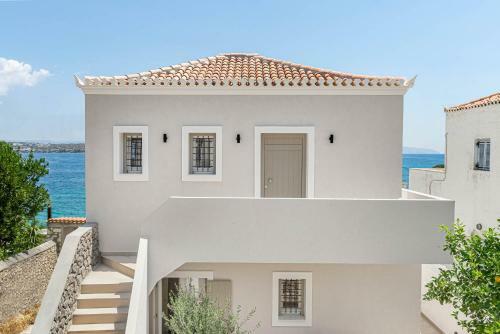 Pearl House - Luxurious New Beach Villa In Spetses Stunning View