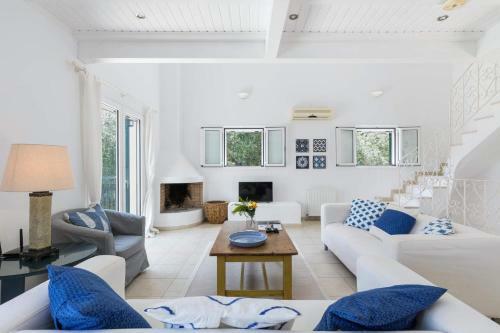 Villa Eleonas By Villa Plus