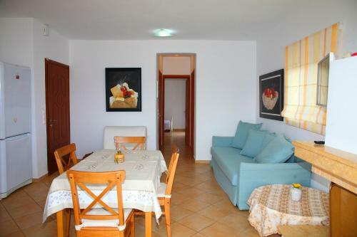 Apartment In Theologos