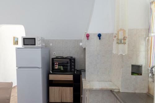 Apartamento Neotraditional House In Tinos For 4 Ppl