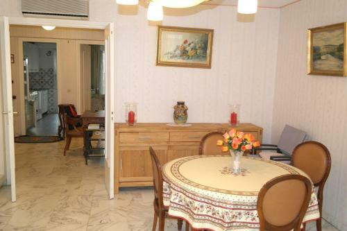 Apartamento Spacieux 2 Pi�ces Traversant, Adl Riviera