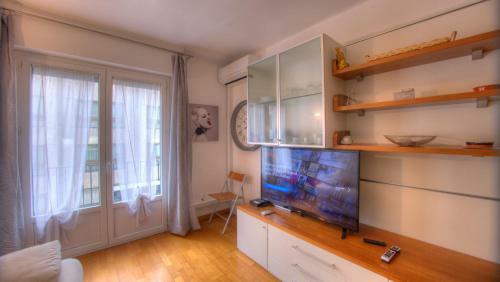 Apartamentos 2 Pi�ces 57 Rue D'antibes 2 �toiles