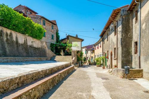 La Ghiandaia By Betuscany