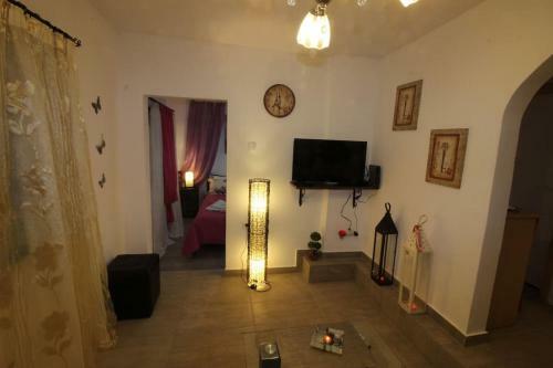 Eygenias House