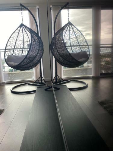 Secc/hydro Modern 6th Floor 2br Apartment, Great Views & Free Parking