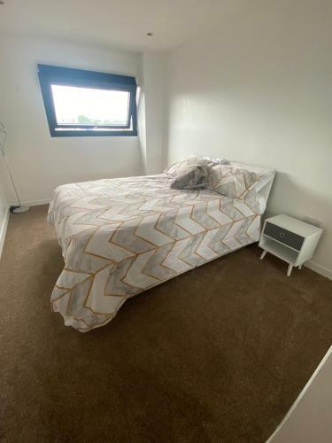 Secc/hydro Modern 6th Floor 2br Apartment, Great Views & Free Parking