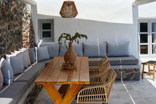 Villa El Verano Suites