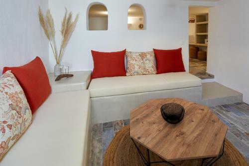 Villa El Verano Suites