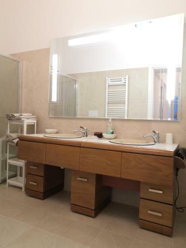 Appartamento Indipendente Con Piscina E Giardino