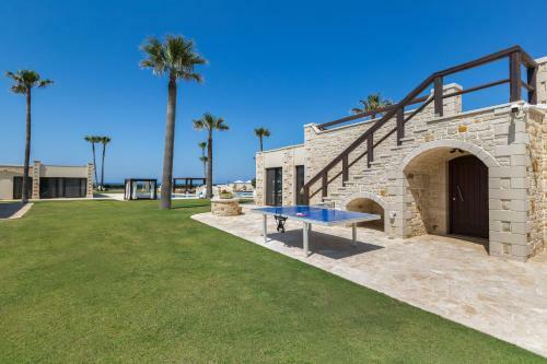 Villa Paralia Beachfront Residence