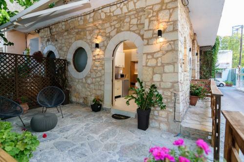 Teo Apartments