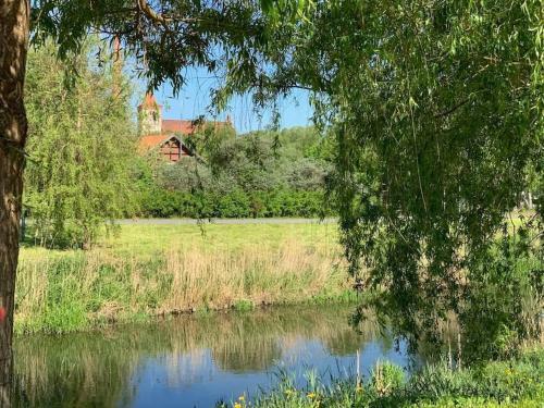 Delux Apartment City Centre Netflix- Greenpark - River