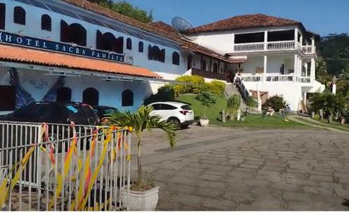 Hotel Sacra Familia