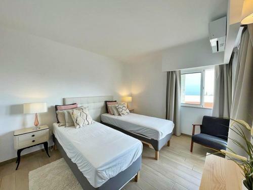 Balcony W Seaview - 1 Bed Apart