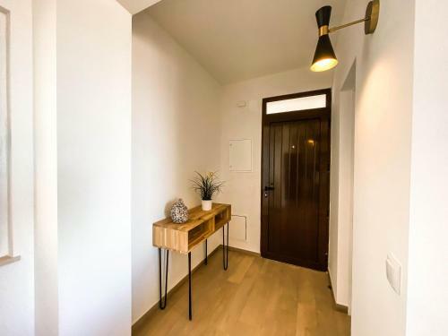 Balcony W Seaview - 1 Bed Apart