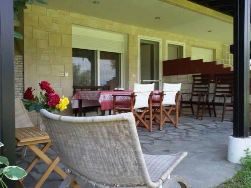 House With Garden Next To The Beach Trani Ammouda