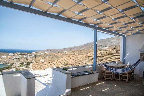 Iliopetra Residence - 5br Villa In Agios Romanos