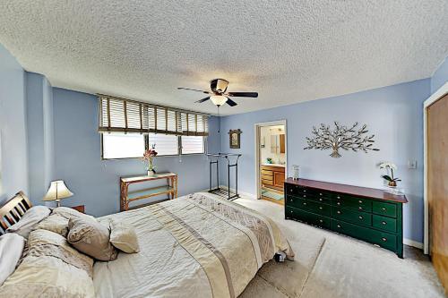 Kuhio Plaza Condo 702