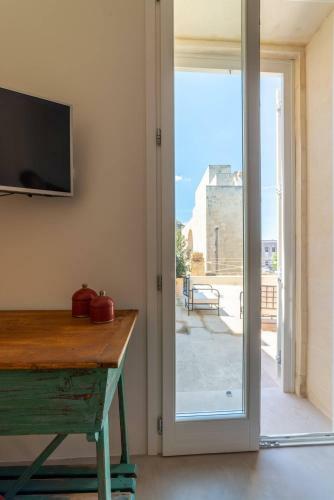 Lodge Master Deluxe Modern Suite With View